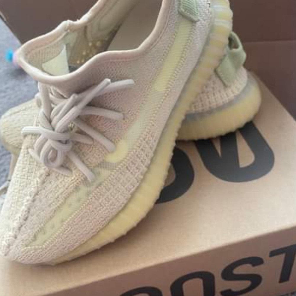 Yeezy Boost 350 V2 Flax